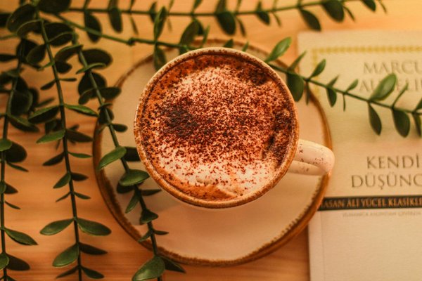 Optimisez Votre Sommeil grâce à une Alimentation Éclairée : Astuces Nutritionnelles pour Dormir Comme un Bébé !